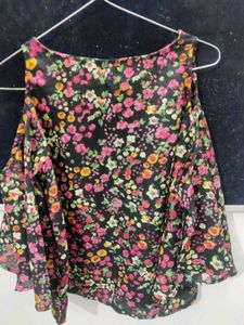 Floral Cold Shoulder Top