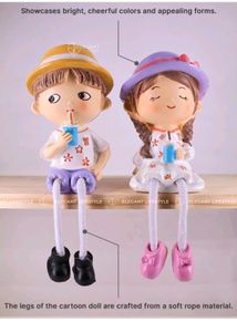 Sipper Unique Couple Hanging Legs Statues