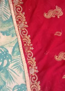 Preloved Red Saree❤️❤️