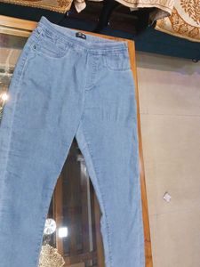 BLUE MOM JEANS