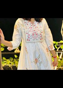 Floral Embroidered Kurta
