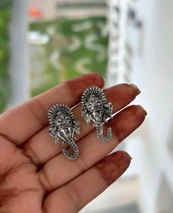 Floral Drop Earrings