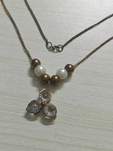 🆕 Elegant Pearl &amp; Crystal Pendant Necklace