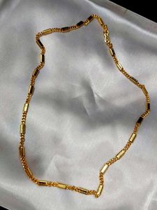 Stunning Imitation Gold Chain for Fashionistas.