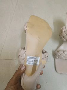 New Unused Branded High Hill