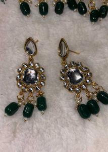 Elegant Green Kundan Jewelry Set
