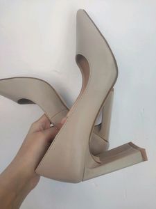 Beautiful Beige Pumps