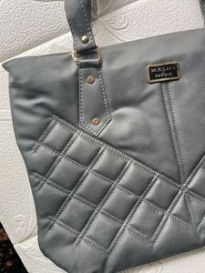 Grey tote bag