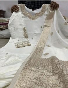 New/Unused Embroidered Dupatta Set