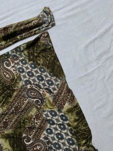 ❗ CLEARANCE ❗ Vintage Patterned Long Sleeve Top