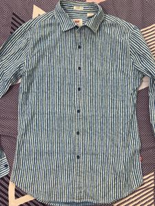 Levis Men Stripped Shirt M Size