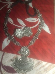 Necklace &amp; Earring Set