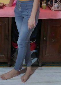 Grayish Blue High-Waisted Jeans