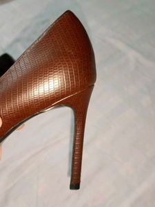 Mango Heels