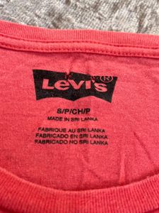 Levi&#39;s San Francisco Graphic Tee