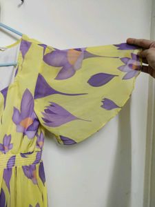 Beautiful Yellow And Lavender Tulip Floral Dress🌷