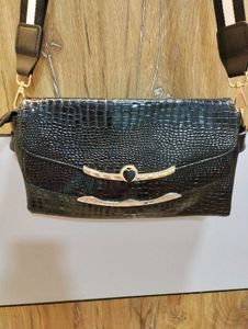 Stylish Black Sling Bag 💥