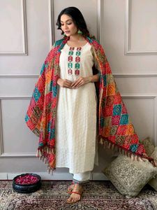 Look stylish with this our cotton schiffle chikan