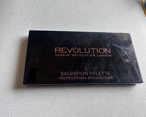 Revolution 32 Shade Eyeshadow Palette(Get One Free