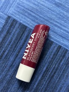 Combo Of Nivea Balm And Hydronic Lip Serum