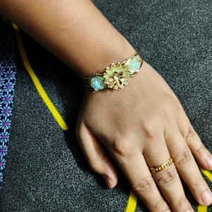 Bracelet/ Bangle