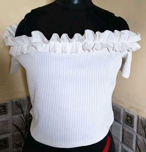 BOGO 🎁 Buy One Get 1 Free🎁H&amp;M Ruffle Top