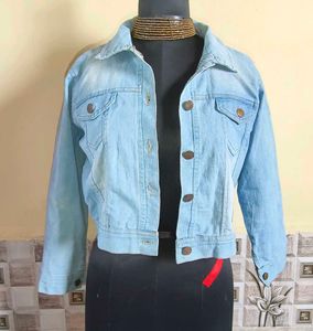 BOGO🎁Buy One Get 1 Free🎁Size Small Denim Jacket