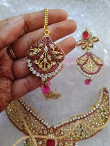 Stone Studded Jewellery Set