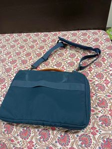 Deal Laptop Cover + Free Sleeve
