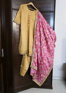 Women Beige Pink Cotton Silk Embroidered Suit Set