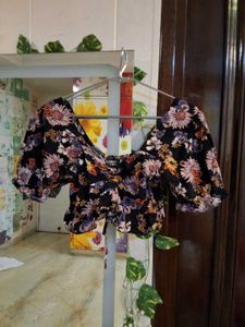Floral Print Crop Top