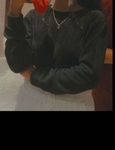 Comfy Black Sweatshirt