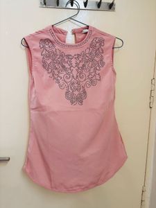 Max Sleeveless Top