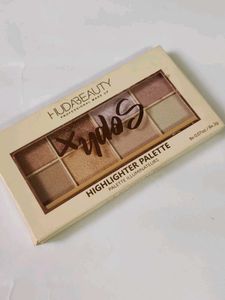 Huda Beauty Highlighter New