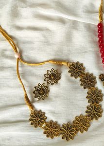 Pretty Golden Oxidised Necklace Set With Earrings