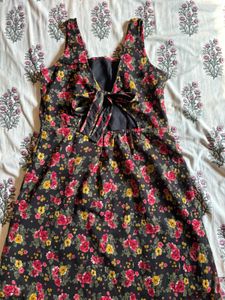 Styled Back Multicolour Sleeveless Frock