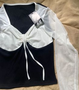 Mesh Sleeve Ruched Crop Top