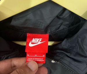 Nike Track Upeer