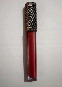 Huda Lipgloss