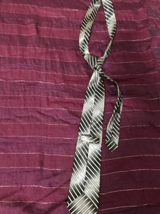Men&#39;s Tie Bundle - Black/White &amp; Red