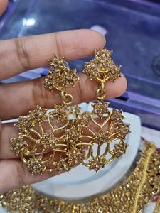 Elegant Gold-Tone Jewelry Set