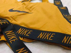 Nike pro Indy logo bra  original