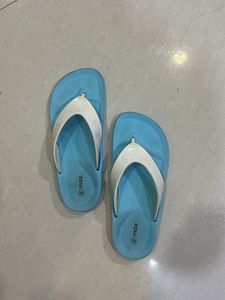new max flip flops size 36 for 8-10 yr girls