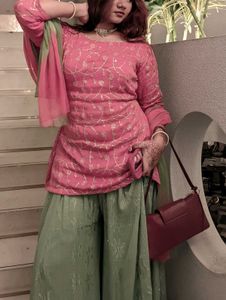Elegant Pink Kurta Set