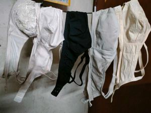 5 Combo Bras.