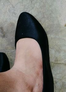 Black Pointed-Toe Flats