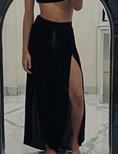 Flowy Black Slit Pants – ₹650 Size 24–26