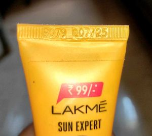 Lakme Sun Expert Sunscreen 18 ml