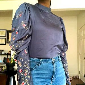 H&amp;M Satin Embroidered Blouse ♥️
