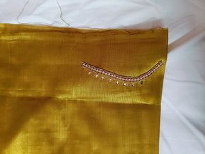🤩🤩Beautiful Gold Shine Maggam Work Blouse Piece